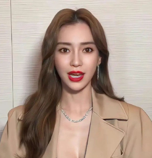 Angelababy đang ở trong tình thế khó khăn-1689-1