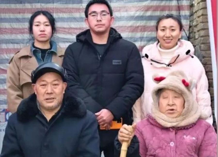 Người mẹ vì nỗi đau mất con mà khiến một bên mắt bị mù-2715-1