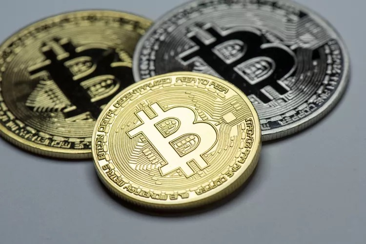 Bitcoin lao dốc từ đỉnh 126.000 USD-2720-1