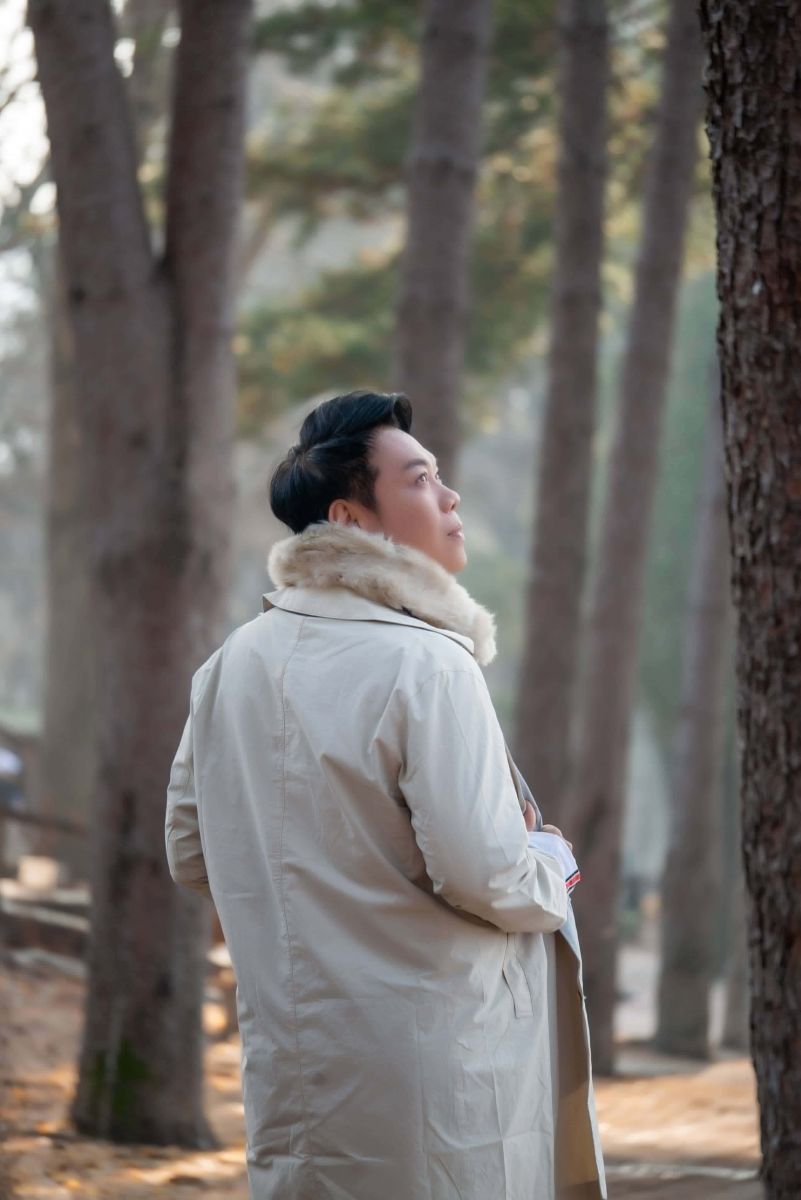 Ca sĩ Vỹ Khang đón Giáng Sinh lãng mạn trong giá rét-2454-2