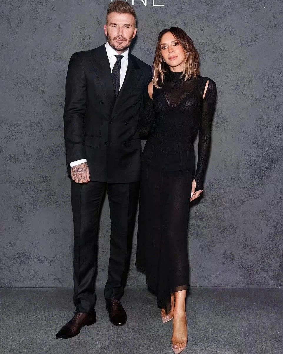 Đứa con trai Victoria hết mực bao bọc lại chọn cách rời xa gia đình-2465-1