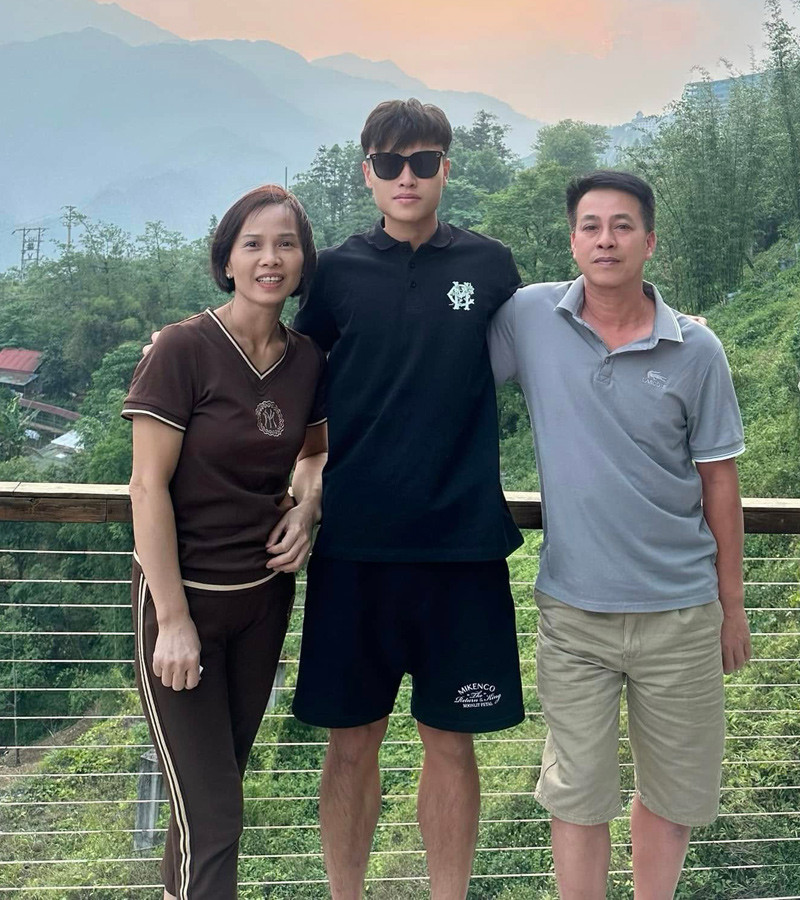 Cuộc họp gia đình căng thẳng quyết định sự nghiệp sân cỏ-2613-1