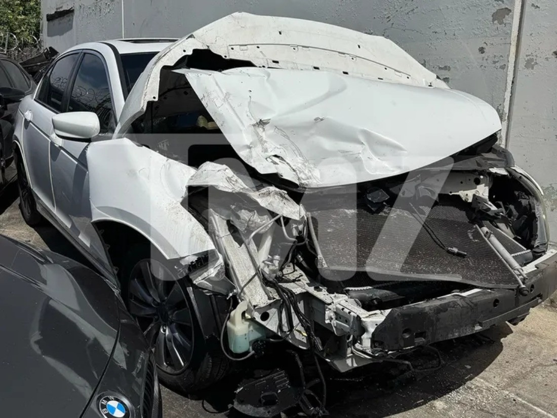 Nữ diễn viên Tori Spelling tai nạn giao thông nghiêm trọng-3044-1