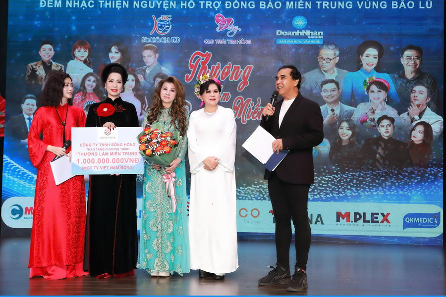 Chương trình Thương lắm miền Trung do NSND Trịnh Kim Chi làm tổng đạo diễn-2566-2