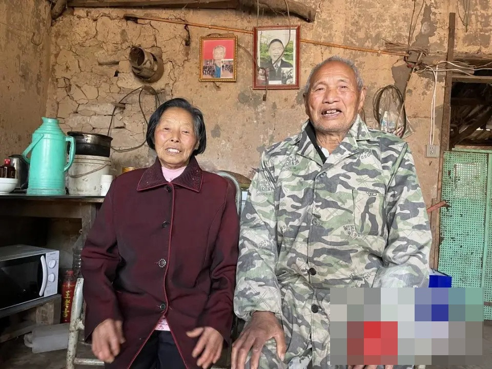 Cụ ông tỏ tình trong tiệc mừng thọ 80 tuổi-2807-1