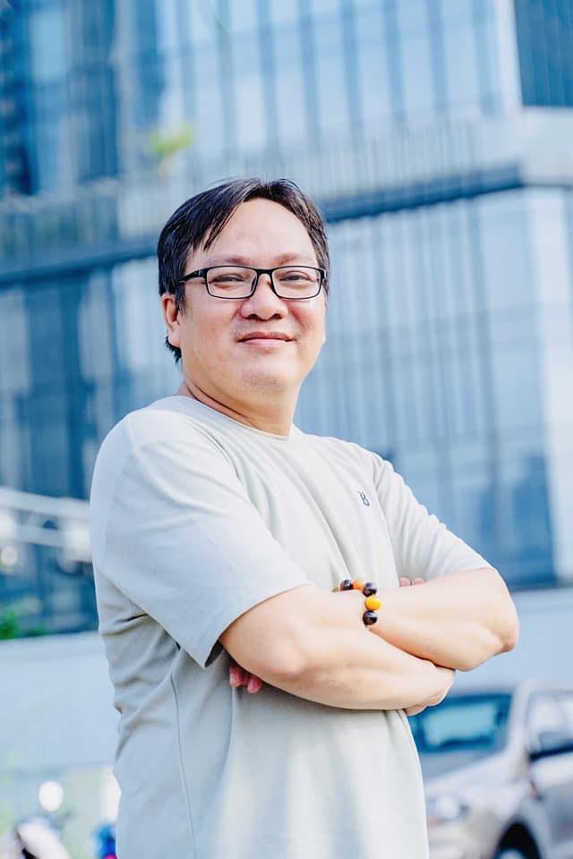 Đạo diễn Trương Quốc Phong: ' Với hơn 10 năm gắn bó với ngành giáo dục '-2339-1