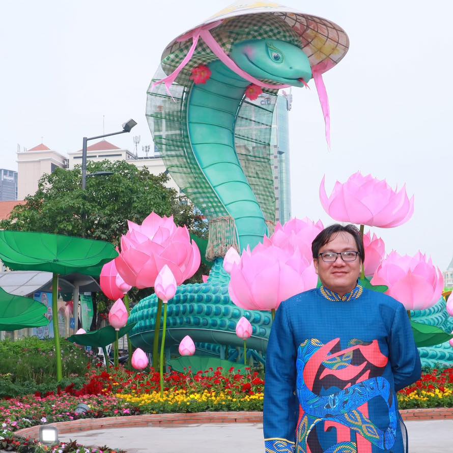 Đạo diễn Trương Quốc Phong: ' Với hơn 10 năm gắn bó với ngành giáo dục '-2339-1