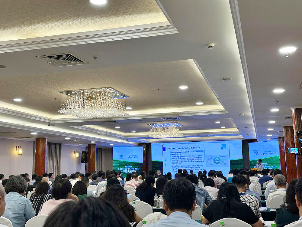 Diễn đàn Đổi mới sáng tạo năng lượng 2025: Thúc đẩy chuyển đổi xanh và phát triển bền vững-2137-1