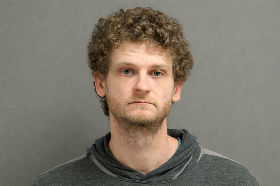 Diễn viên Ethan Jamieson tấn công 3 người-3107-1