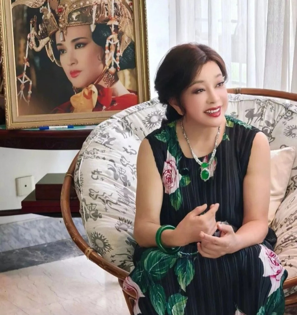 Cổ Kha thường xuyên livestream nói về Lưu Hiểu Khánh.-4802-1