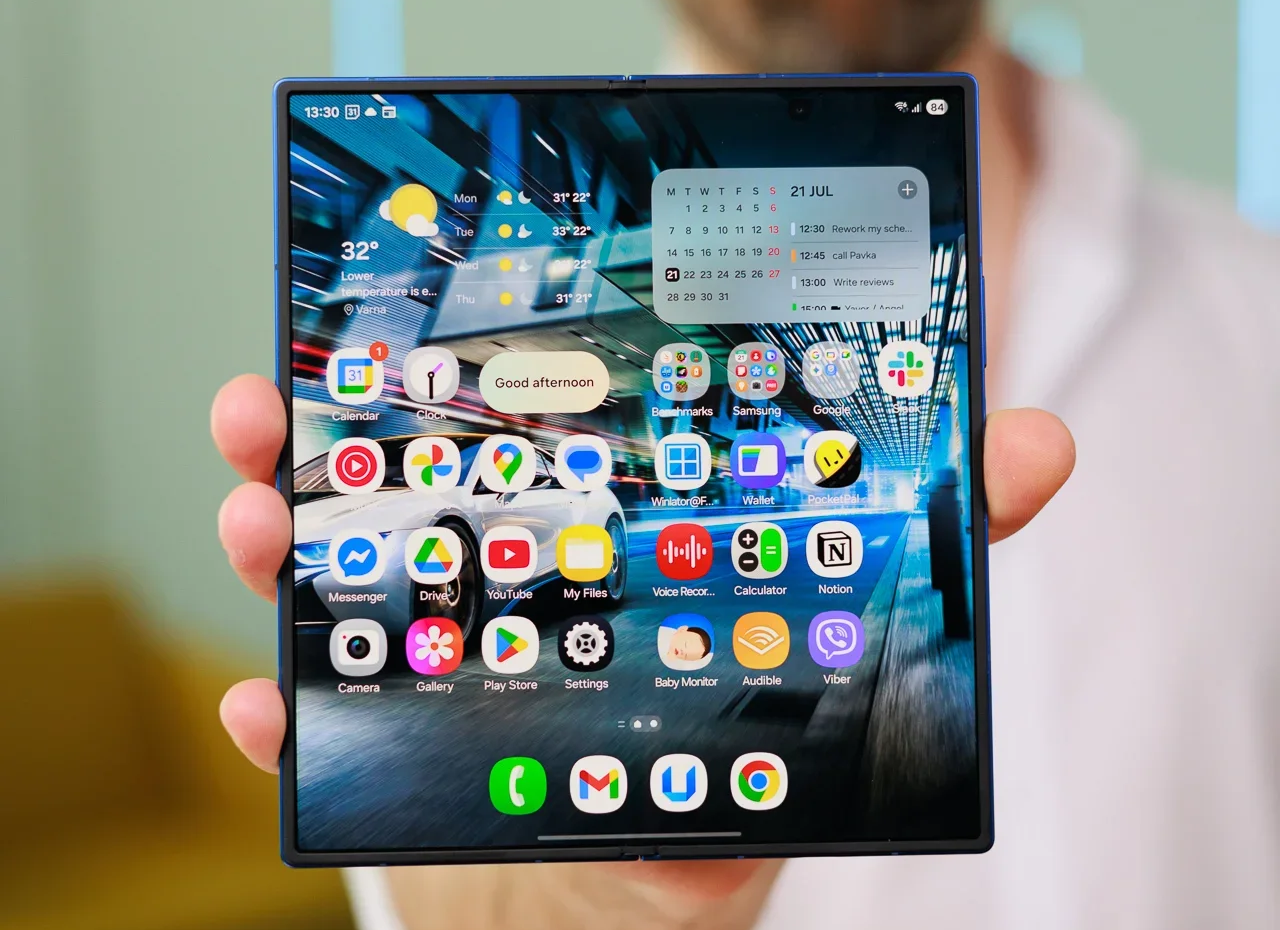 Hãng điện thoại hồi sinh smartphone gập-3018-1