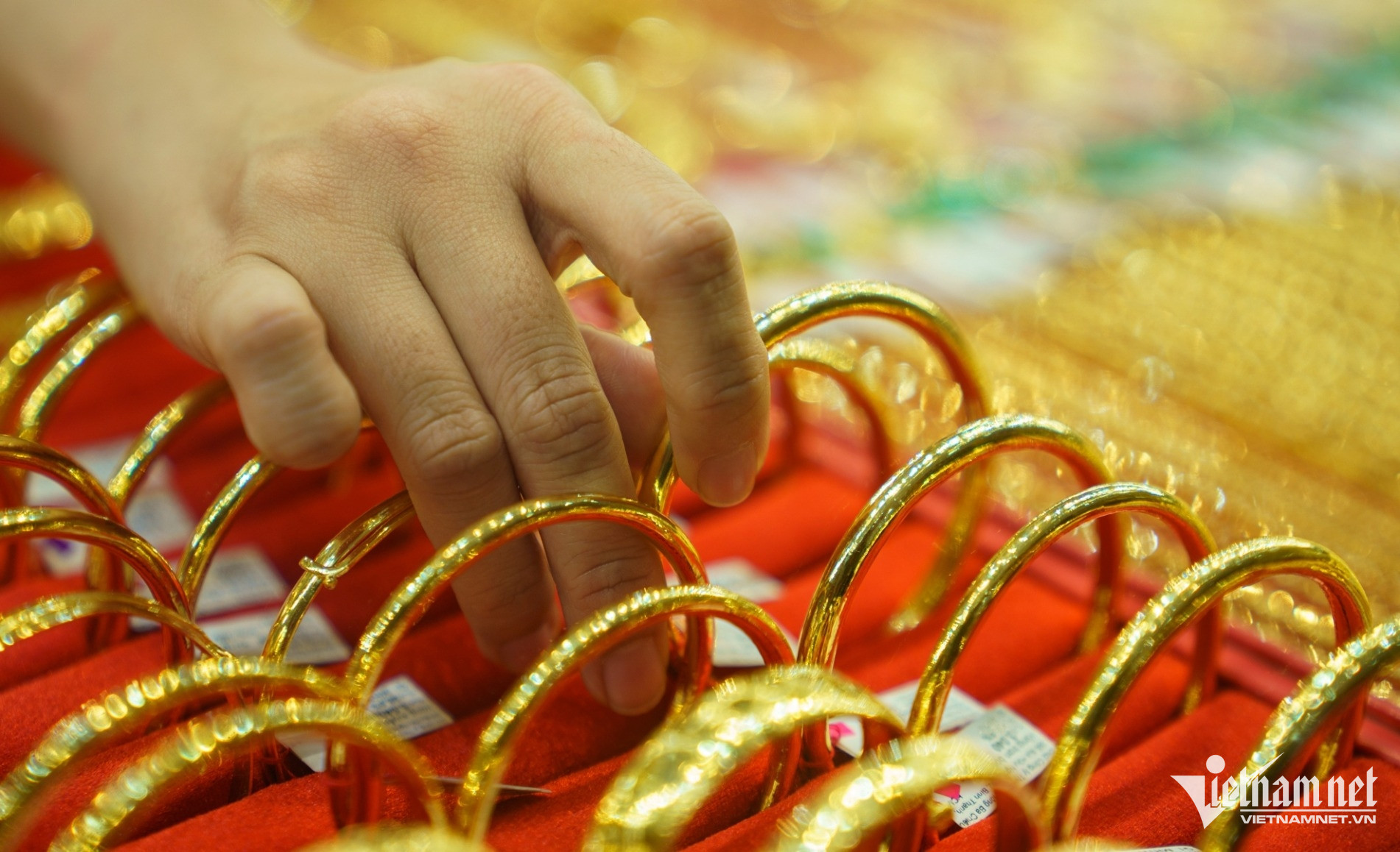 Giá vàng lên đỉnh cao lịch sử mới trong tuần-2605-1