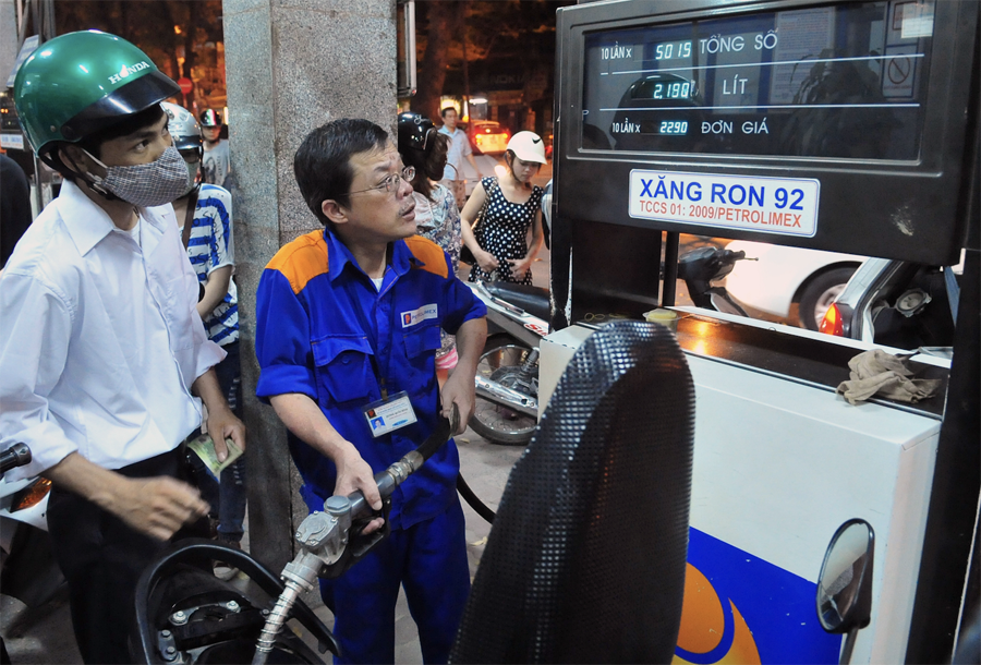 Giá xăng dầu đã tăng mạnh vào chiều 5/3-2855-1