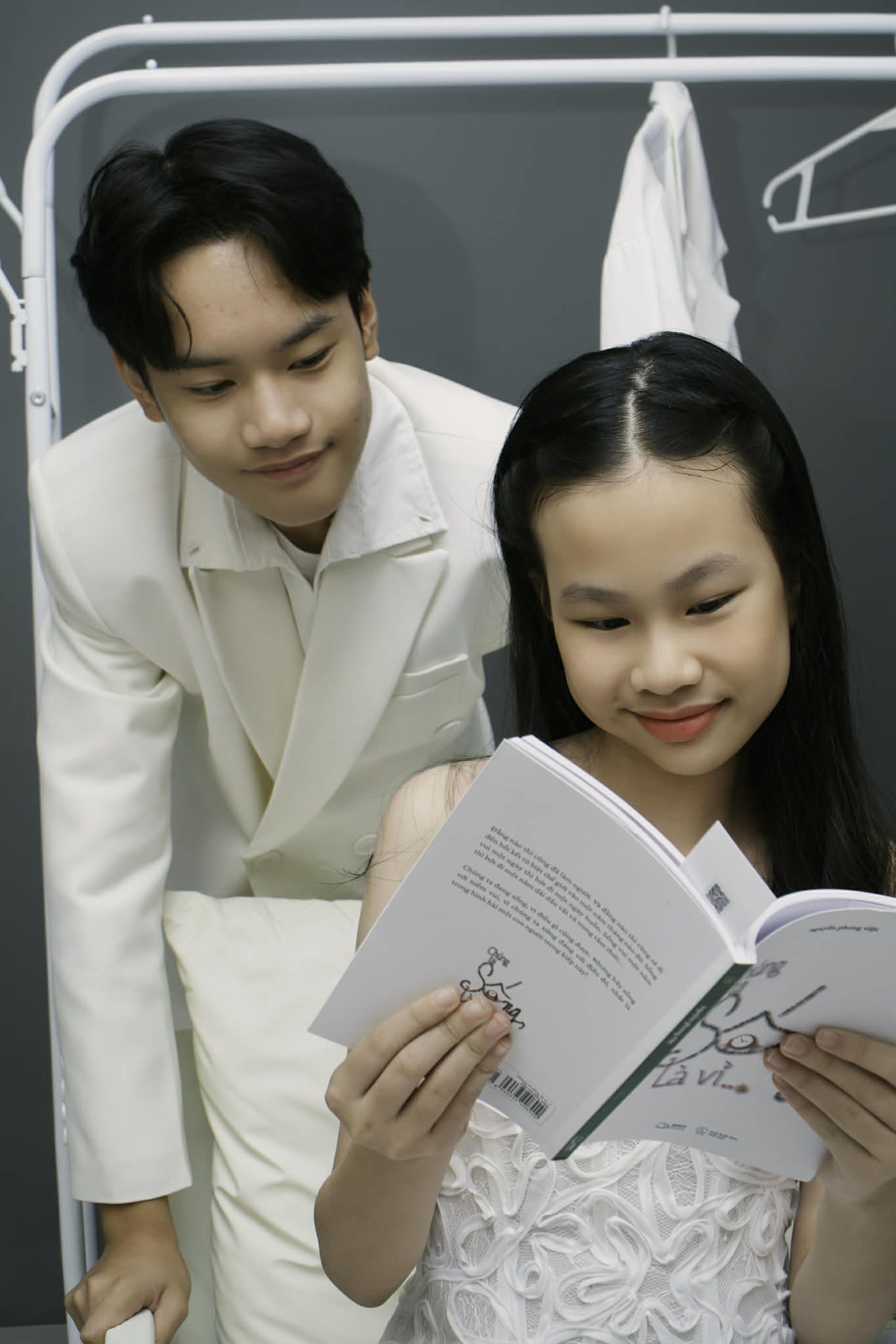 MC Hồng Phúc dành món quà đặc biệt kỉ niệm 27 năm ngày cưới-3052-2