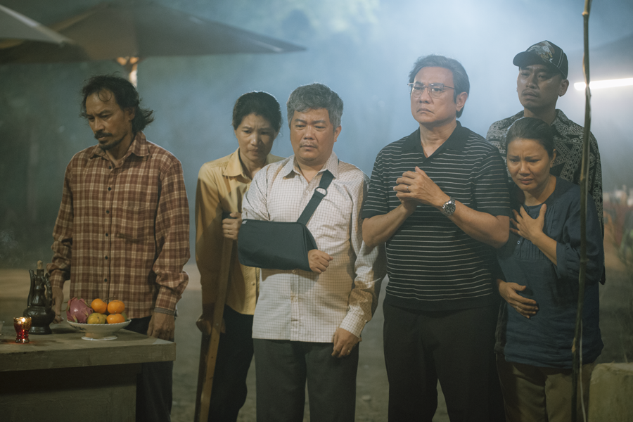 Diễn viên Hoàng Phúc lăn xả với vai diễn trong phim Cải Mả-2227-1