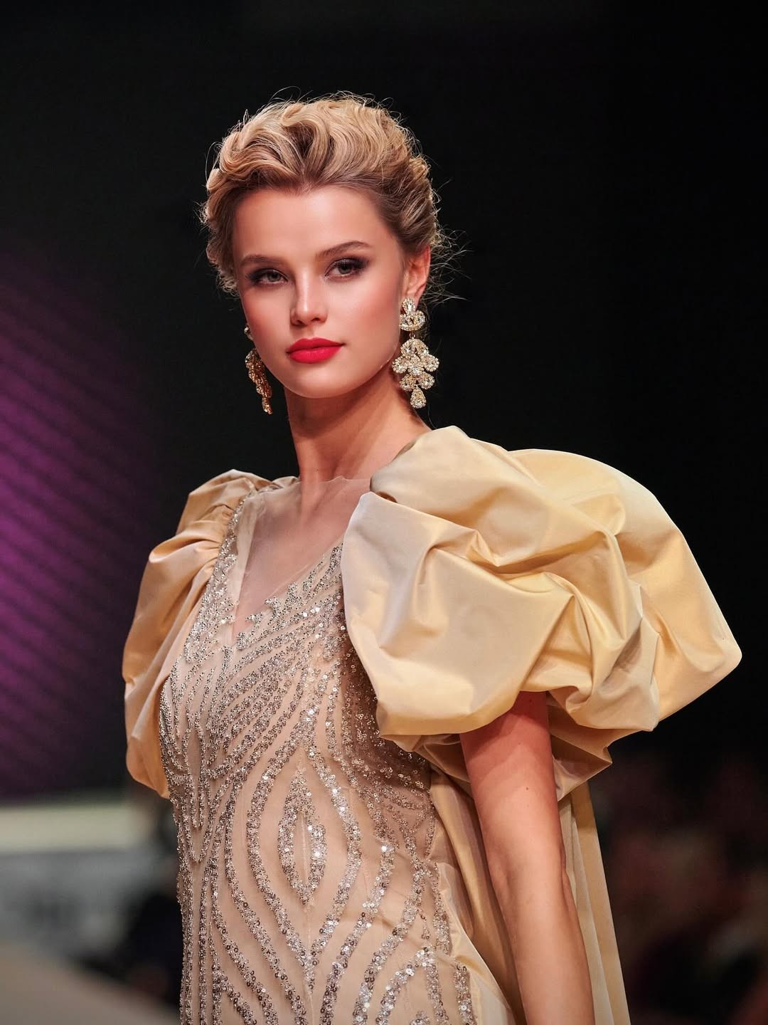 Hoa hậu đẹp nhất Thế giới tái xuất sàn diễn-2276-2