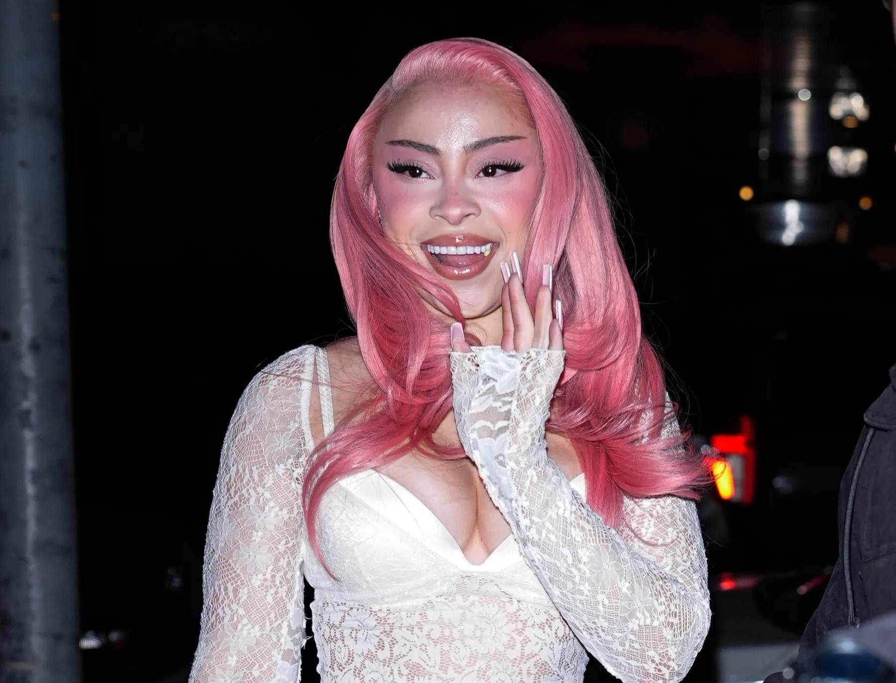 Ice Spice bị fan tấn công-3119-1