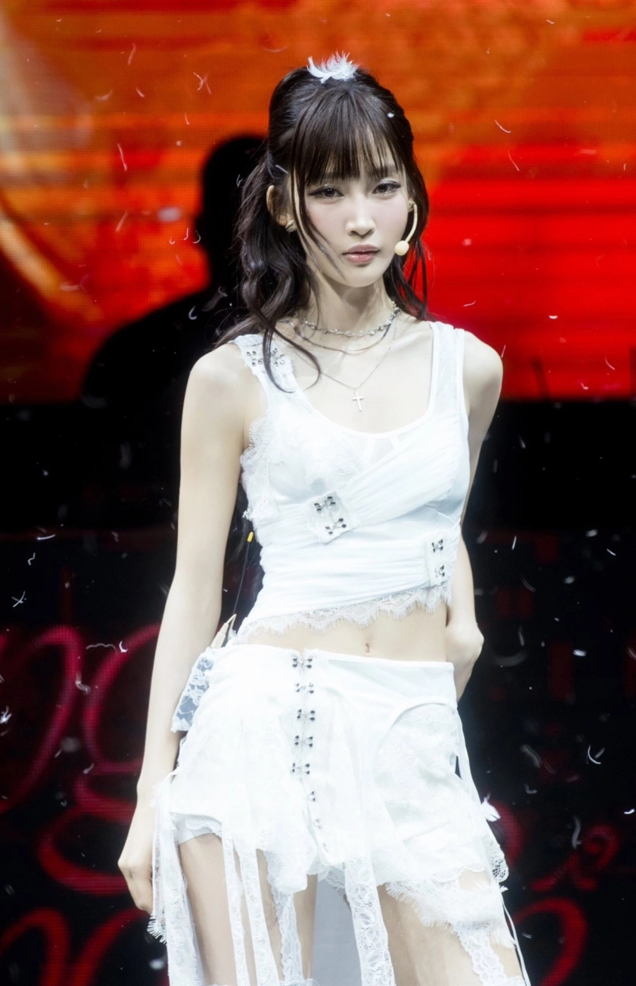 Bức ảnh phản cảm của Juky San-2996-2