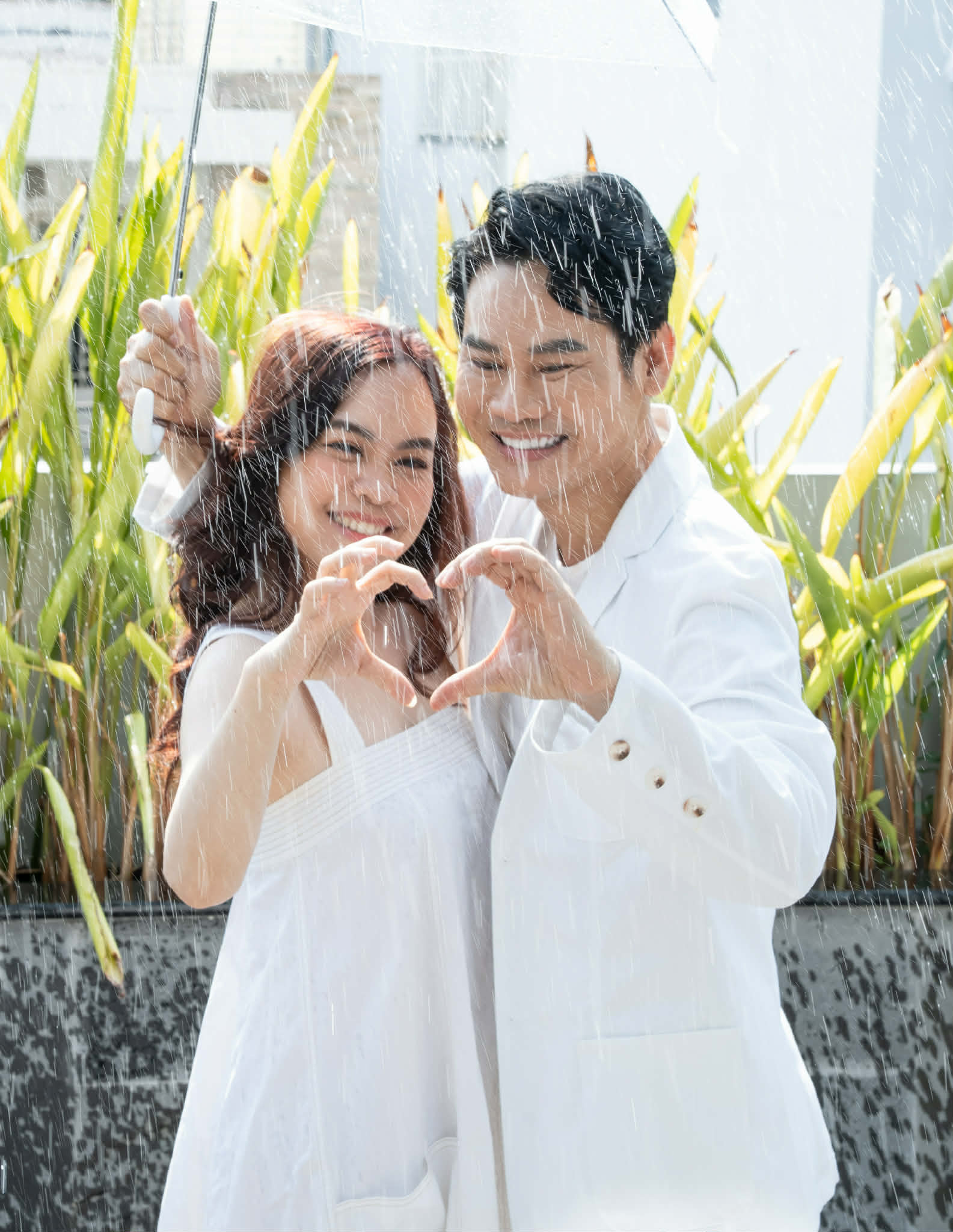 MC Hồng Phúc dành món quà đặc biệt kỉ niệm 27 năm ngày cưới-3052-1