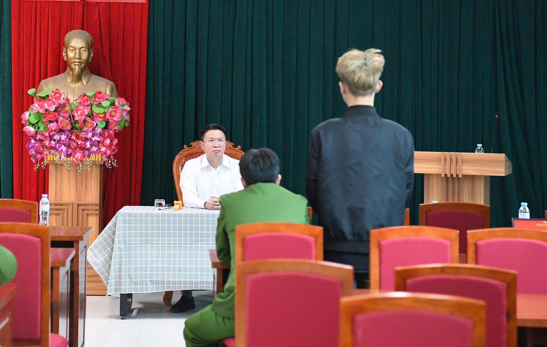 Các đối tượng liên quan vụ chém lìa cánh tay người đi đường-2835-1