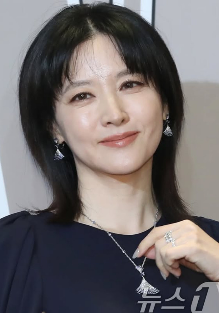 Lee Young Ae và chồng doanh nhân giàu có, viên mãn-4698-2