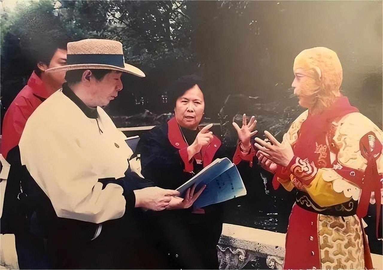 Lục Tiểu Linh Đồng lần đầu trực tiếp lên tiếng-2444-1