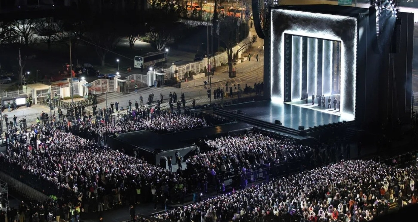 Hơn 200.000 người đổ về Gwanghwamun xem nhạc-2937-1