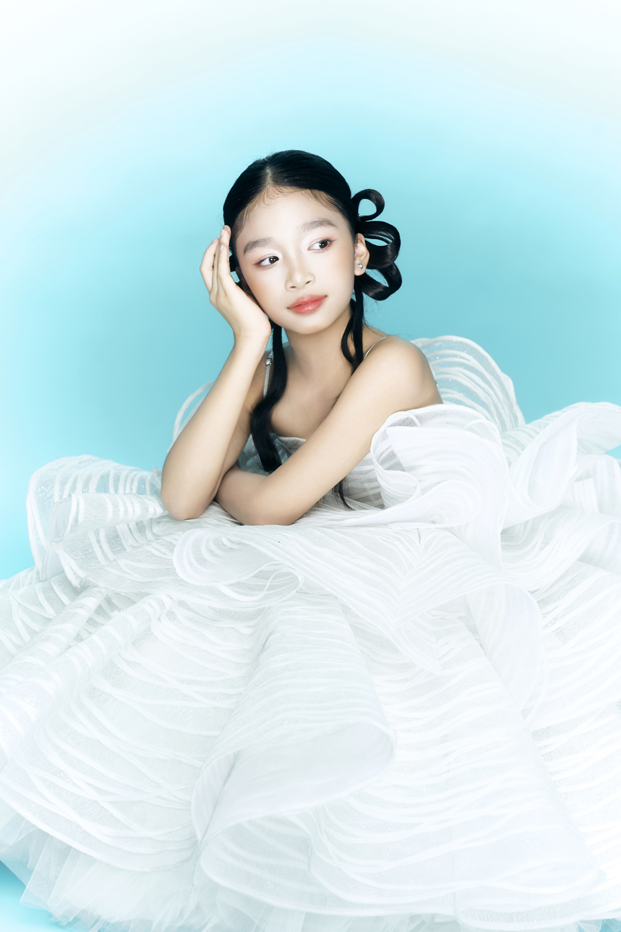 Mẫu nhí Ruby Tâm Nhi tỏa sáng với thiết kế của NTK Nguyễn Minh Công-2603-3