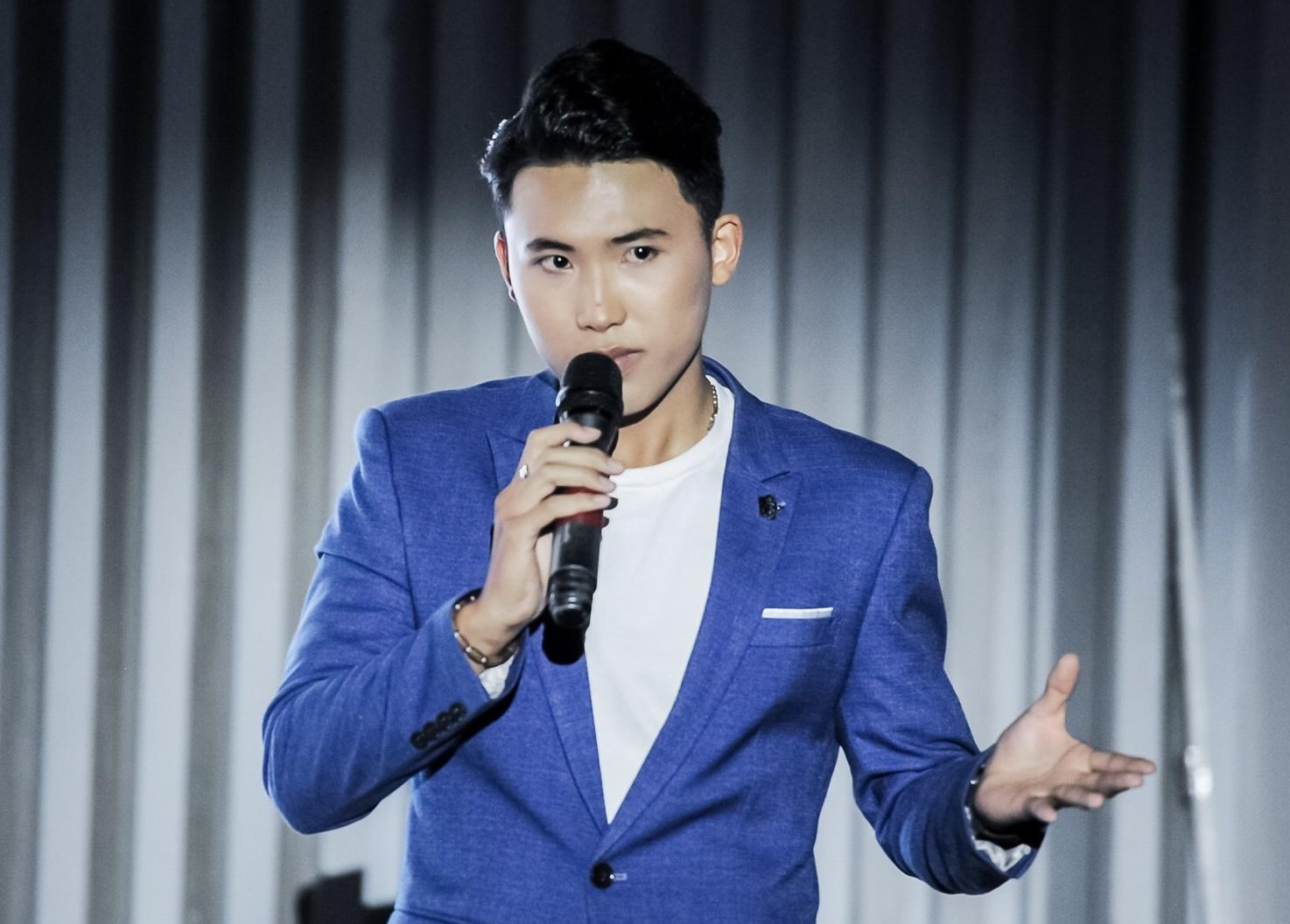 Quý quân The Mic MC Phước Đạt lan tỏa tinh thần học hỏi cùng “Nhà” OUMC-2874-1