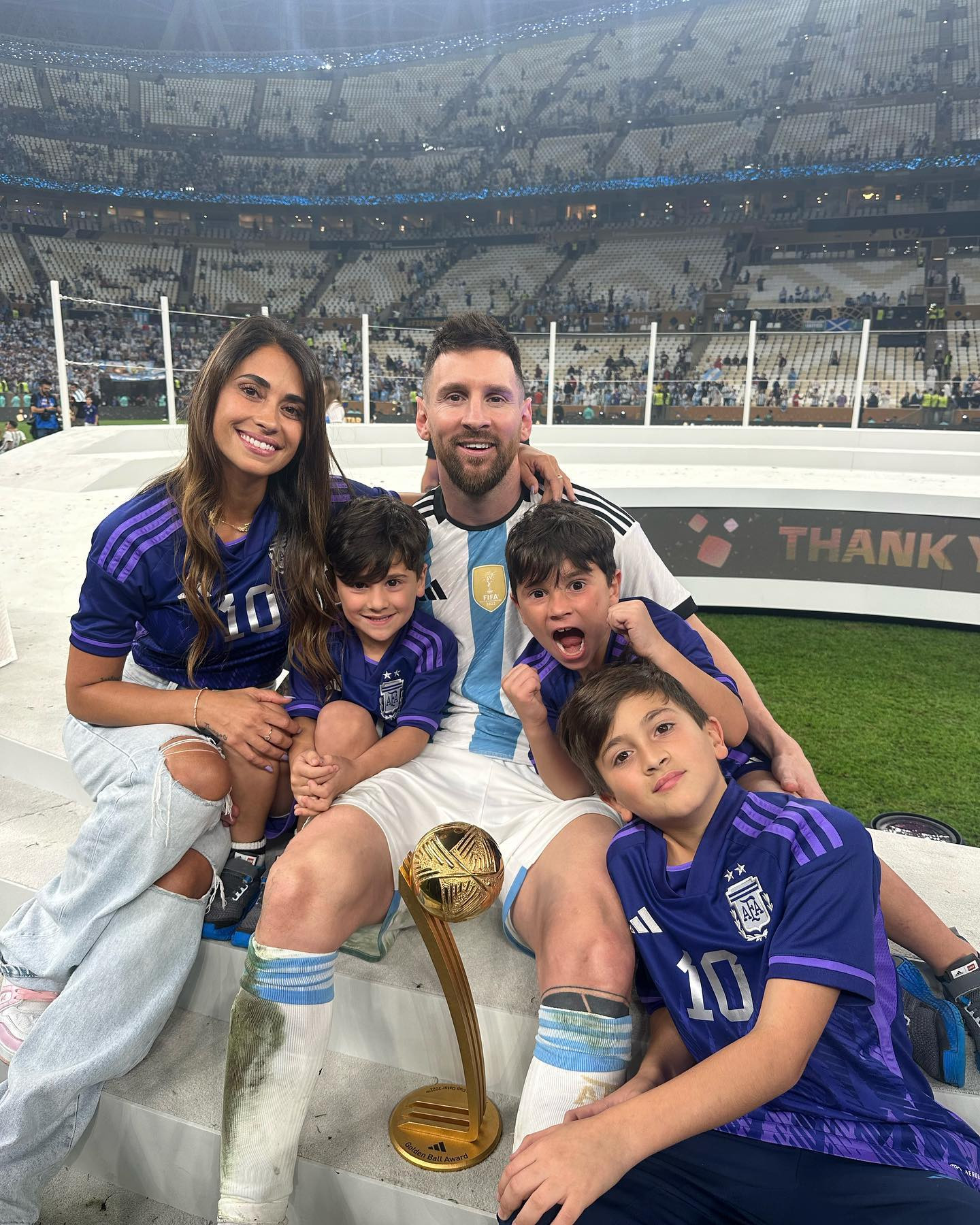 Antonela Roccuzzo - vợ người mẫu của Messi chia sẻ cảm xúc-4645-1