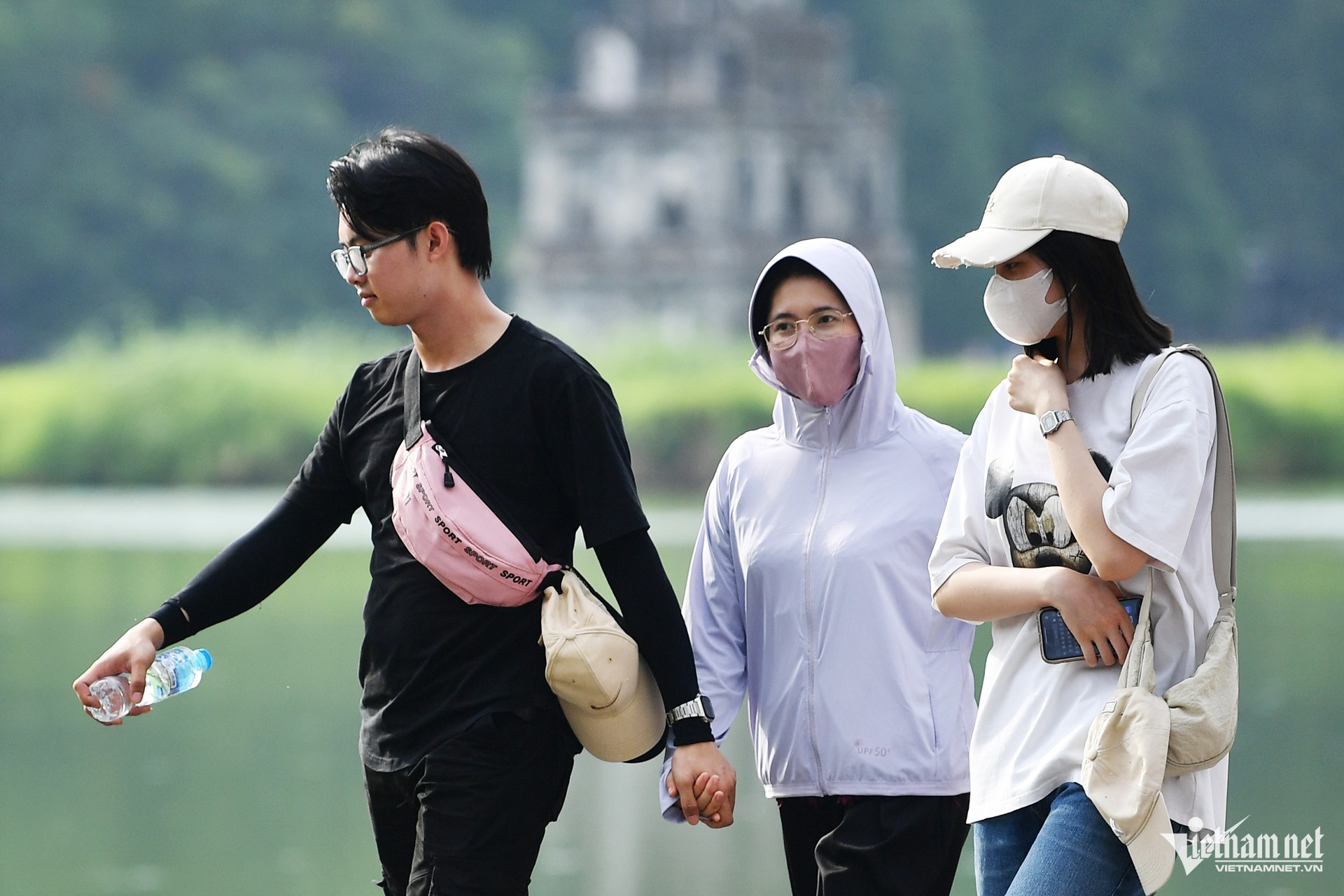 Miền Bắc bắt đầu xuất hiện nắng nóng ở phía Tây, Hà Nội cao nhất 29 độ-2952-1