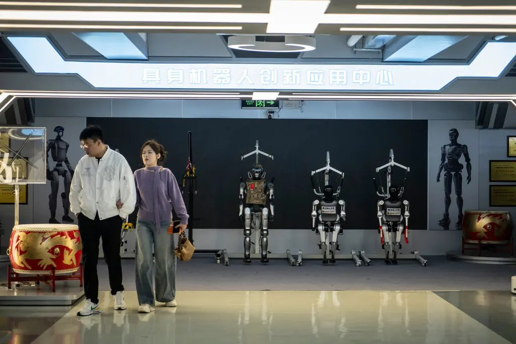 Robot hình người của Trung Quốc vẫn dựa vào phần mềm mô phỏng của Nvidia.-3510-1
