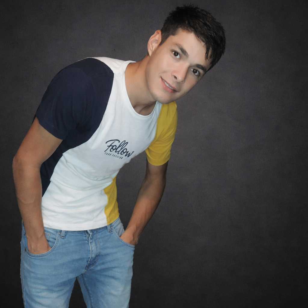 Nam ca sĩ Jonathan Romero.bị bắn chết-3094-1