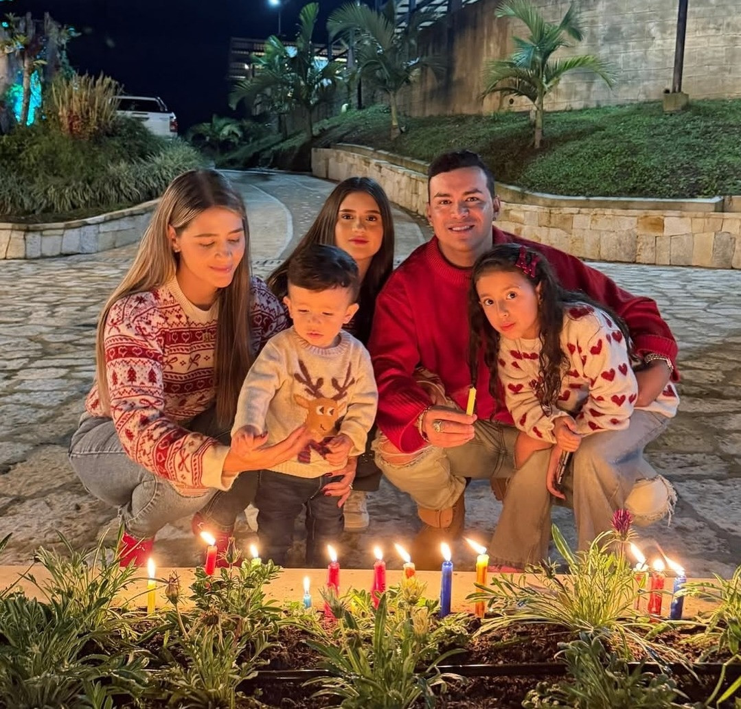 Nam ca sĩ kiêm nhạc sĩ Yeison Jiménez qua đời thương tâm-2554-1