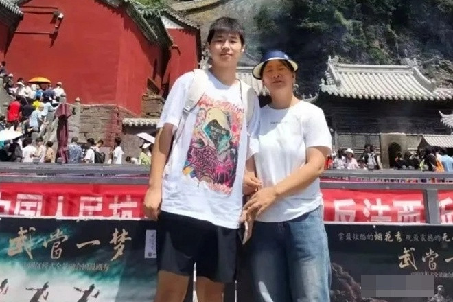 Nam sinh lớp 10 kiên quyết cứu mẹ bằng mọi giá-3128-1