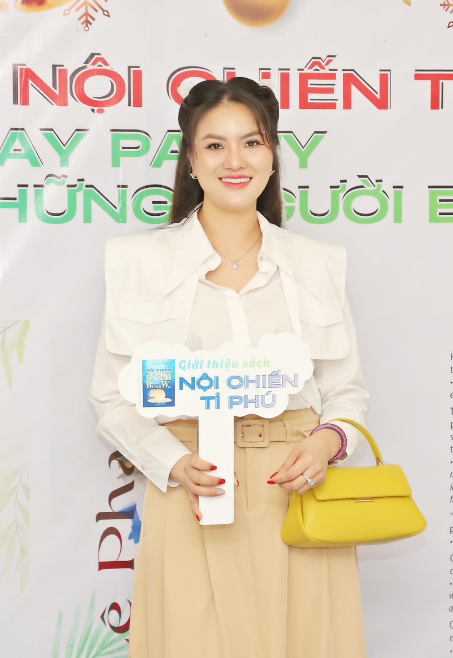 Nhiều sao đổ bộ ngày ra mắt cuốn sách 'Nội chiến Tỉ phú' của CEO Lê Phạm-2456-2