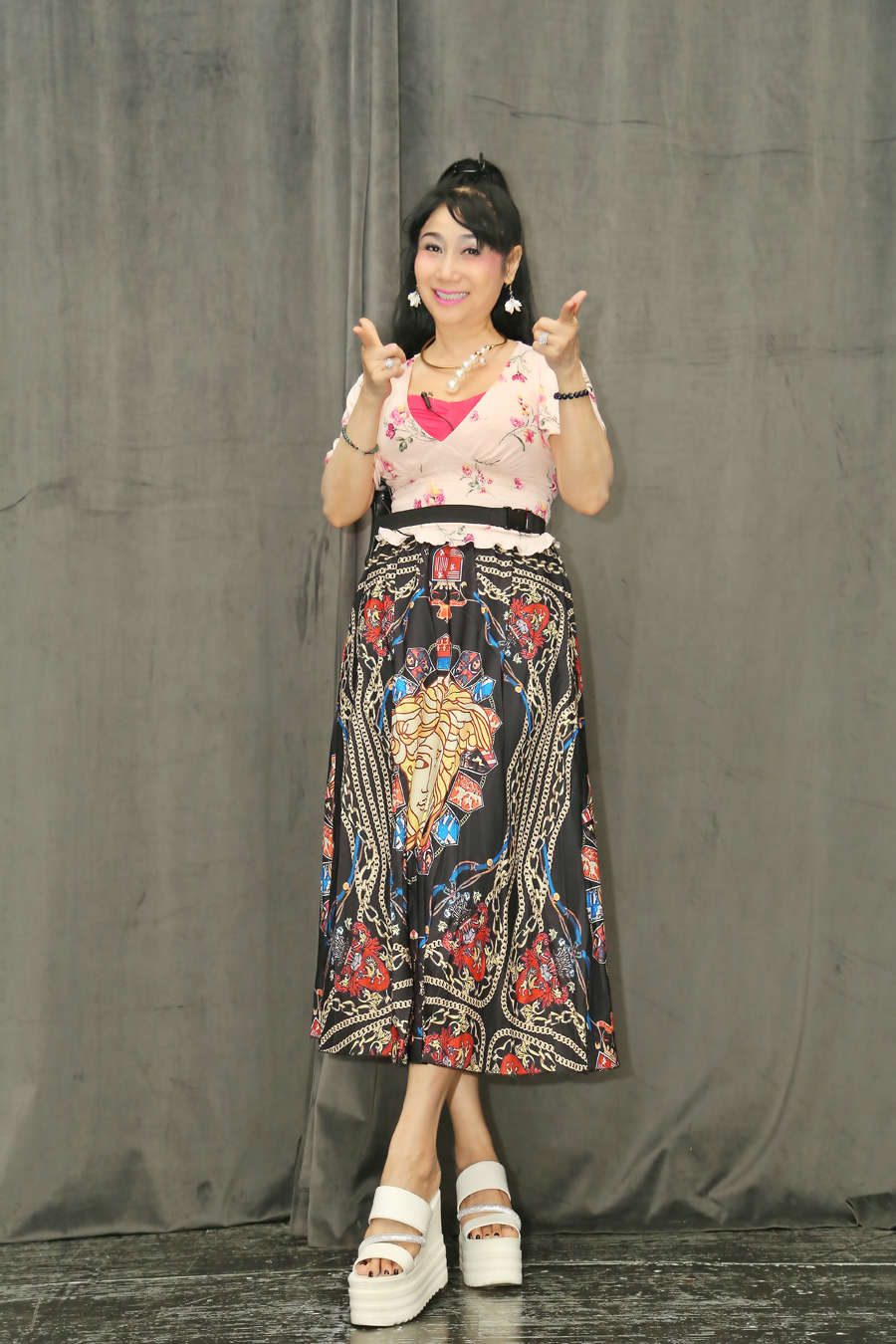 Nghệ sĩ Uyên Thảo tạo tiếng cười suốt 2 tiếng vở kịch Tương đối rối tương phùng-2531-1