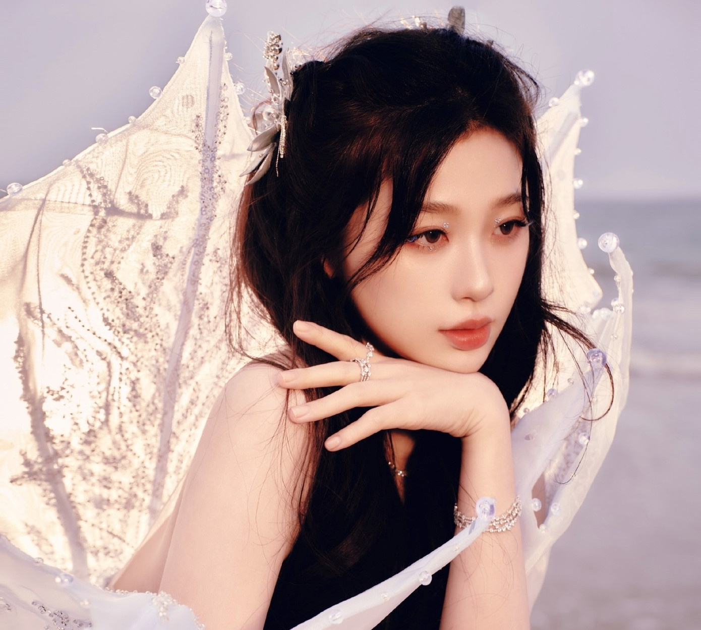 Ngu Thư Hân liên tục sụt giảm lượng người hâm mộ-2285-1