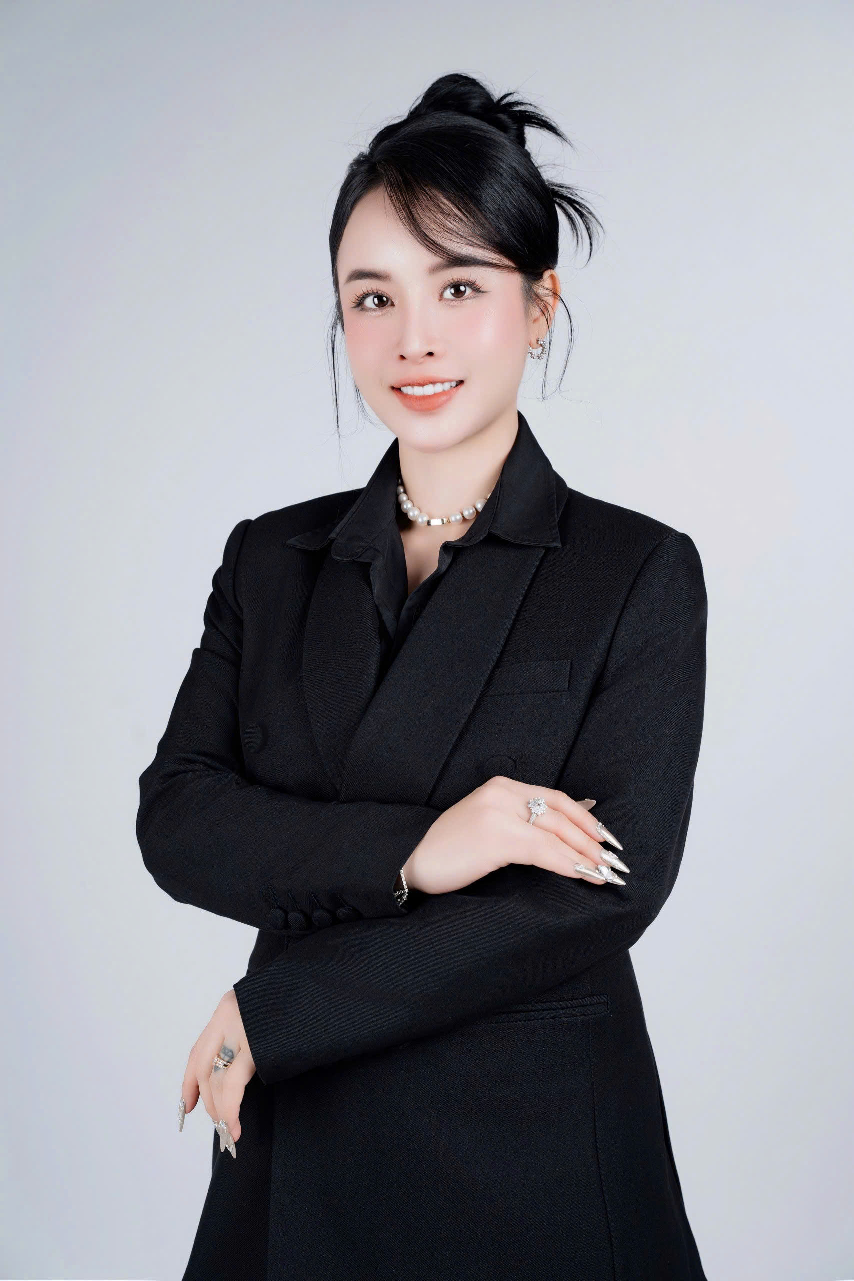 Hãng phim Bạch Mã trao hai căn nhà tình nghĩa giúp người nghèo đón Tết ấm no-633-1
