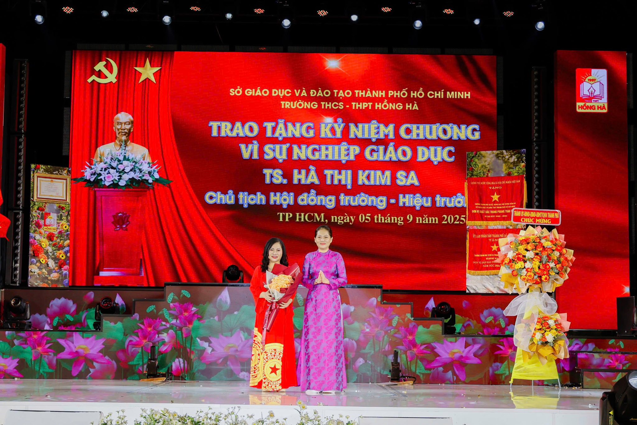 Hồng Hà – Khai giảng vinh dự, tự hào nhân đôi-2115-1