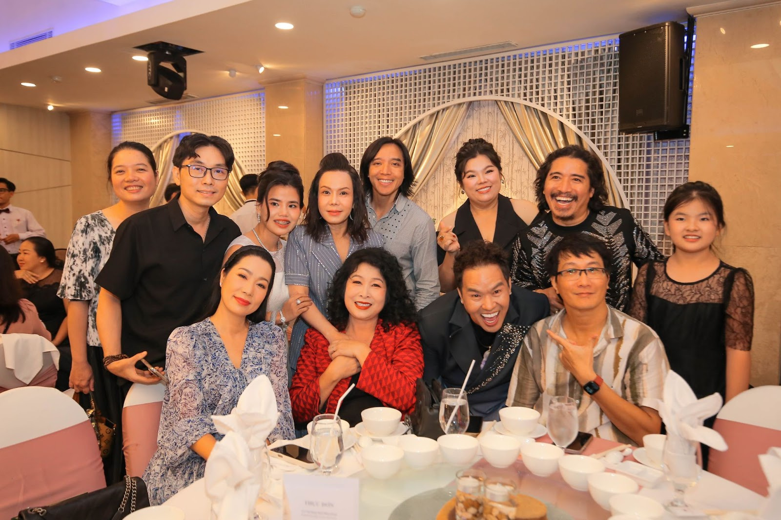 Gia đình Hoàng Mập rạng rỡ ra mắt 2 phim mới dịp sinh nhật-2283-1