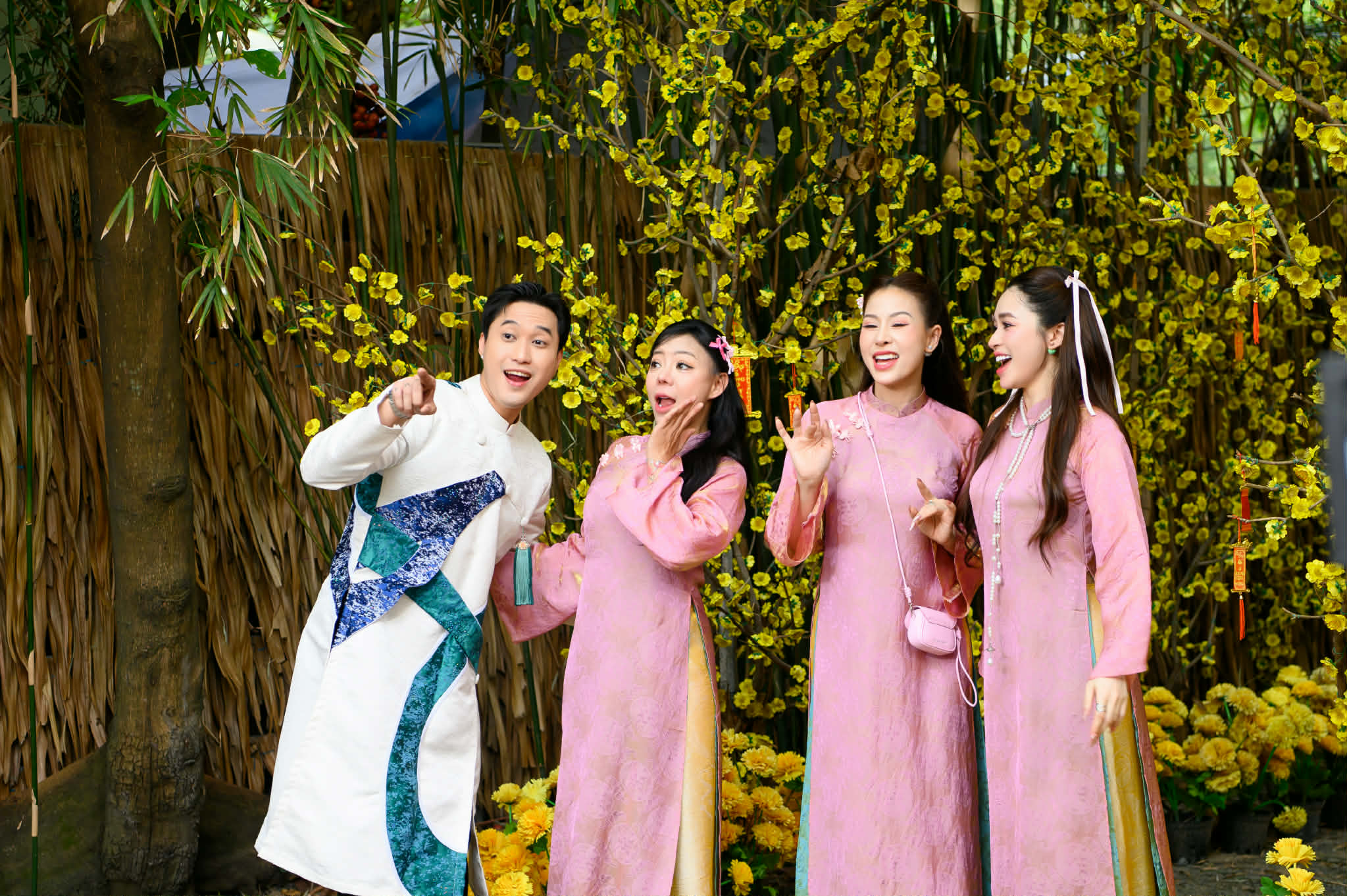 Nhóm Nhật Nguyệt cùng Rapper Minh Hy ra mắt MV Tết-2750-2