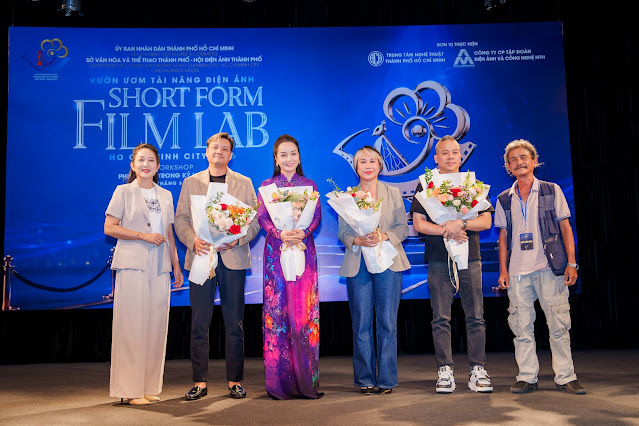 Nghệ sĩ Mai Thu Huyền trao học bổng của MTH Academy-3484-1