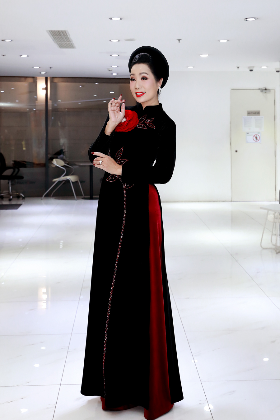 Chương trình Thương lắm miền Trung do NSND Trịnh Kim Chi làm tổng đạo diễn-2566-3