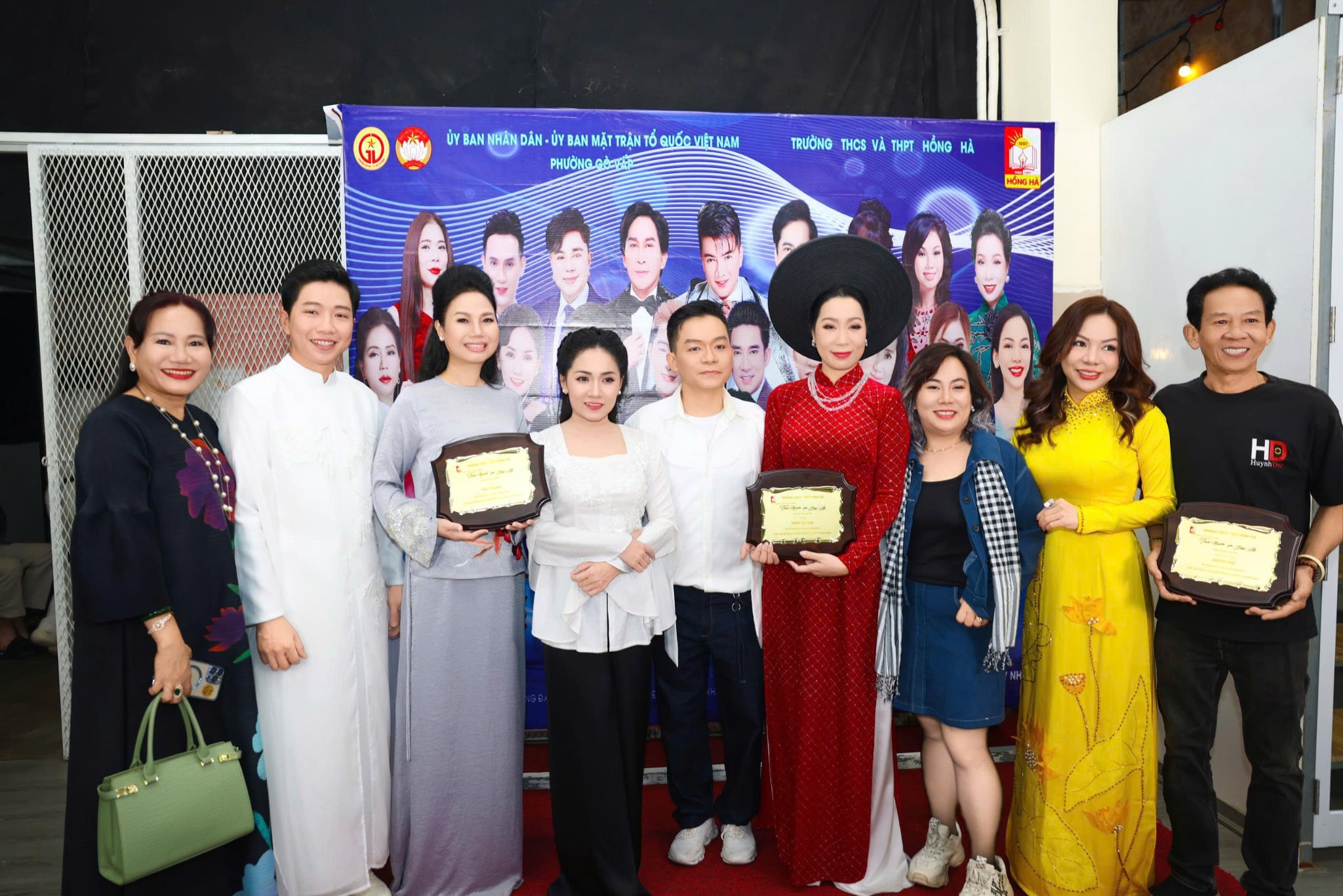 “Tình người giữa bão lũ” - chương trình nghệ thuật thiện nguyện vì bà con vùng lũ-2402-1