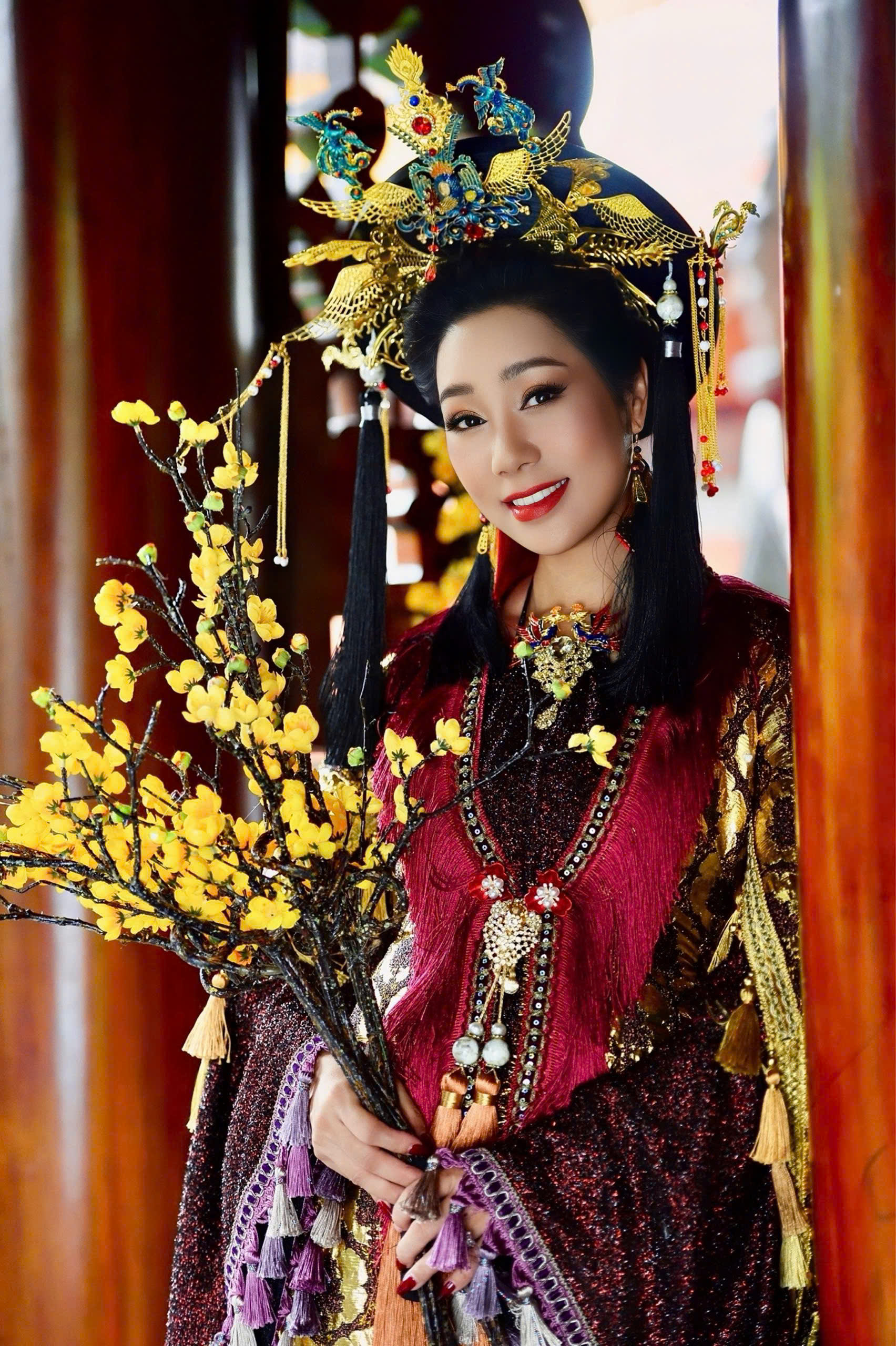 NSND Trịnh Kim Chi gây nhớ xuân xưa với bộ ảnh áo dài cổ-2757-3