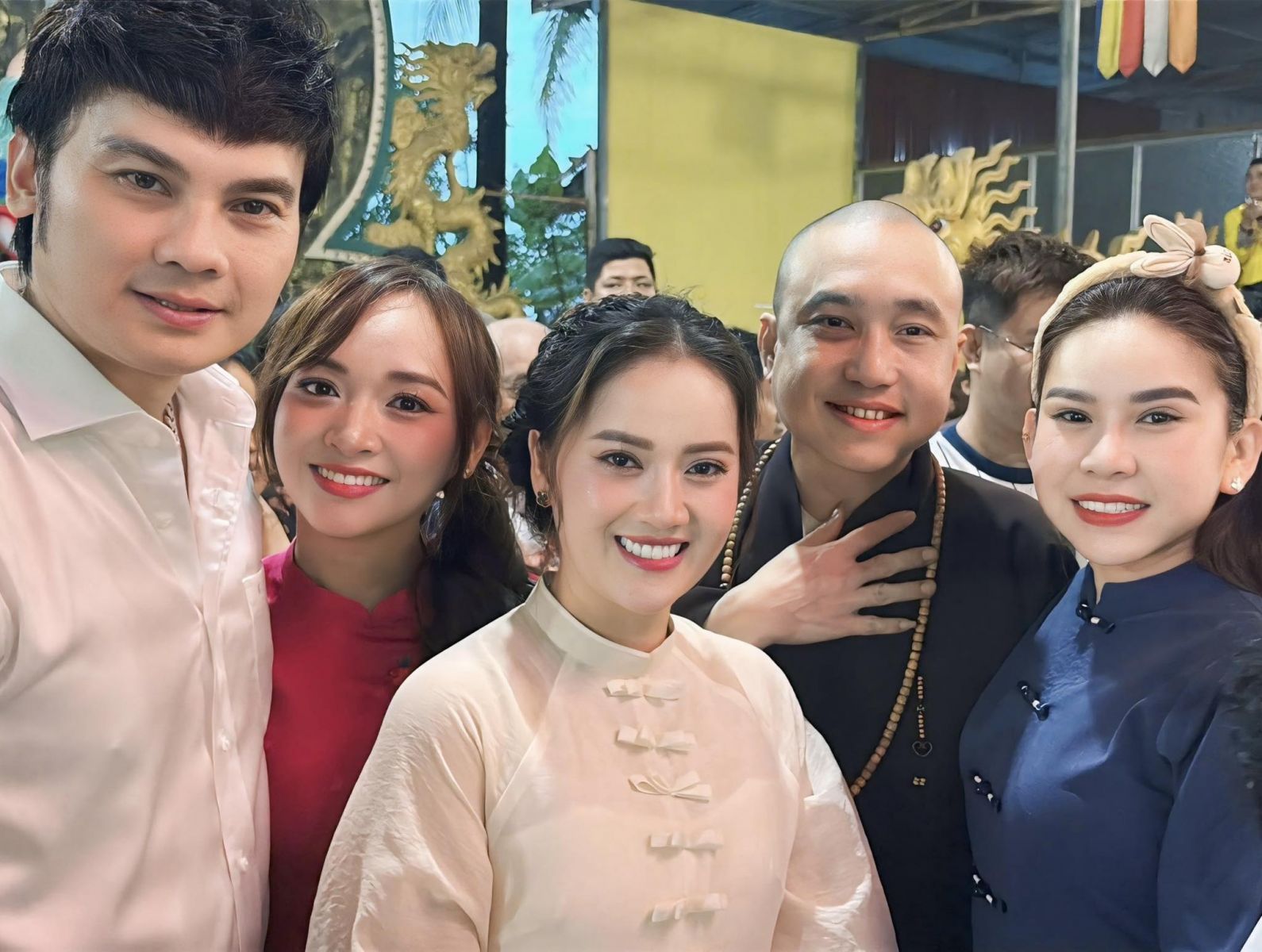 NSƯT Kim Tiểu Long, nghệ sĩ Bình Tinh làm từ thiện-2072-1