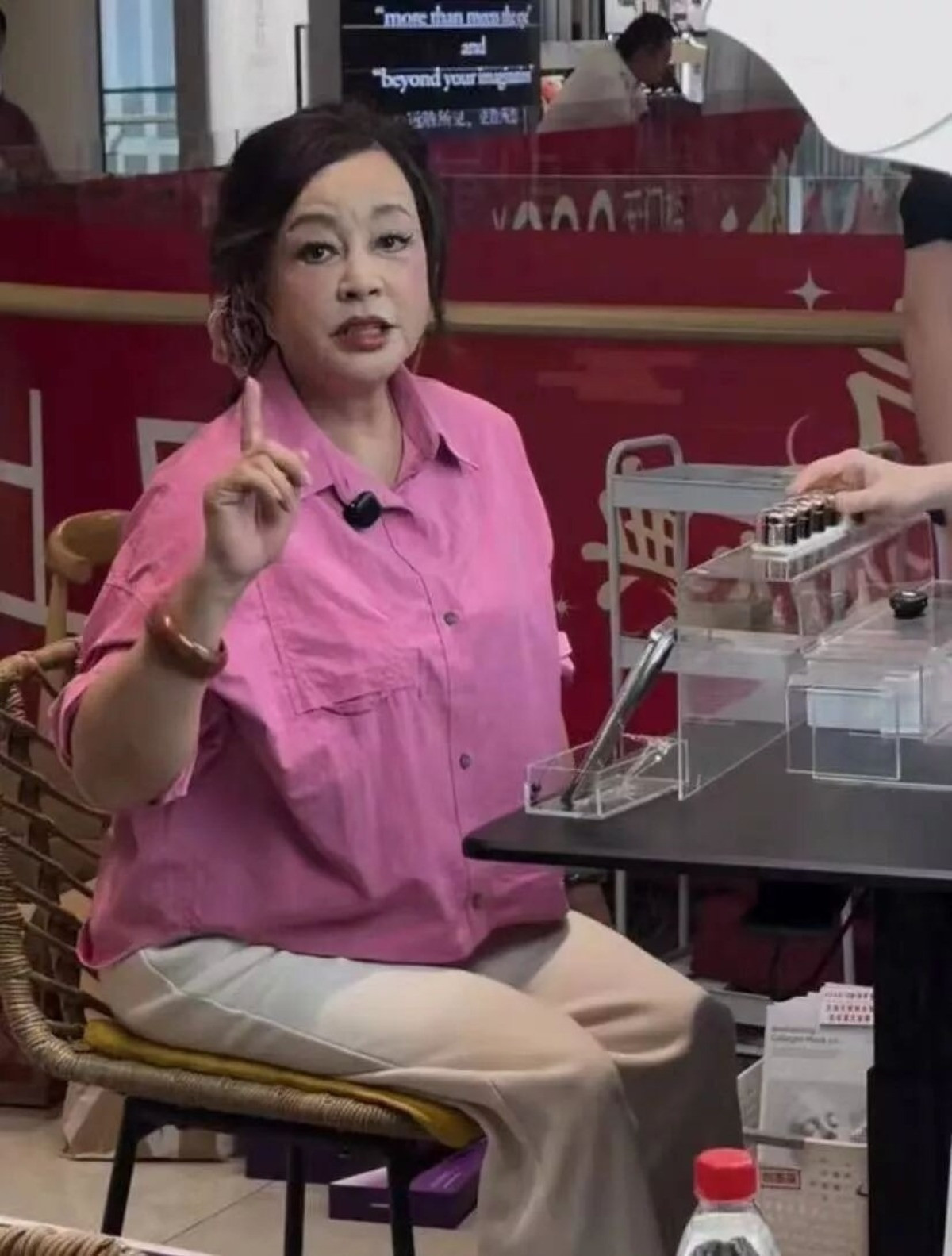 Diễn viên Lưu Hiểu Khánh xuất hiện tin đồn đời tư,-2872-1