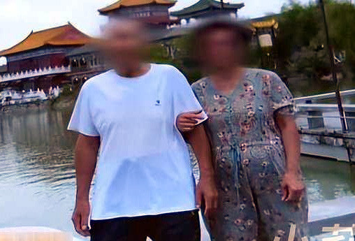 Ông lão 81 tuổi “vướng lưới tình” với người phụ nữ quen qua mạng-2669-1