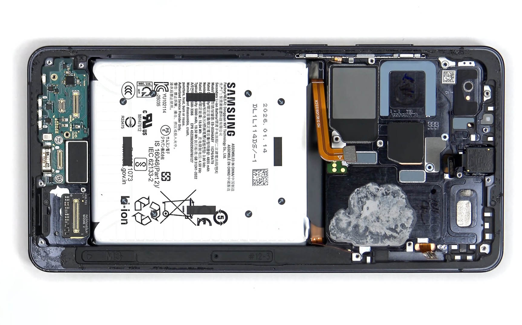 Pin Galaxy S27 Ultra vẫn có thể lần đầu vượt mốc 5.000 mAh.-4619-1